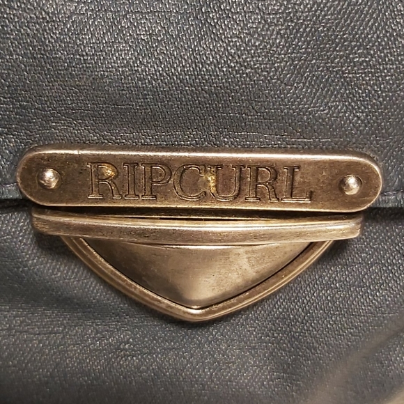 Rip Curl Purse - Picture 3 of 12